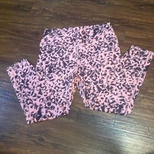 Great condition Fabletics power hold leggings, size XL, pink and black leopard